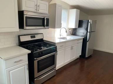 Main picture of 2941 Capp St