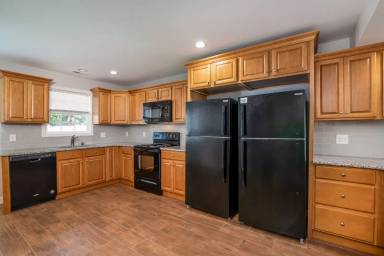 Main picture of 101 Williams Rd
