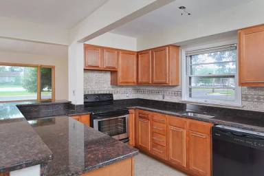 Main picture of 700 Whitney Ave