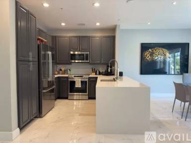 Main picture of 671 NW 38th Cir