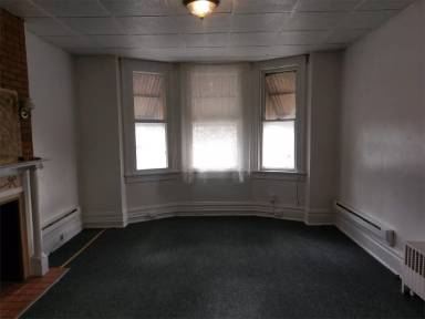 Main picture of 22 W Church St