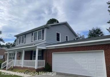 Main picture of 306 W 33rd St