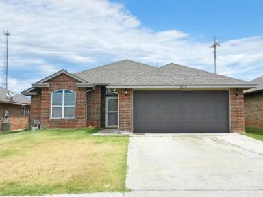 Main picture of 4802 SW Waterstone Pl