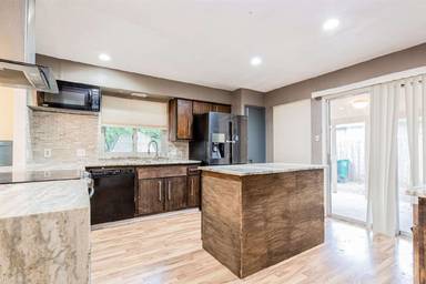 Main picture of 9420 Shady Oaks Dr