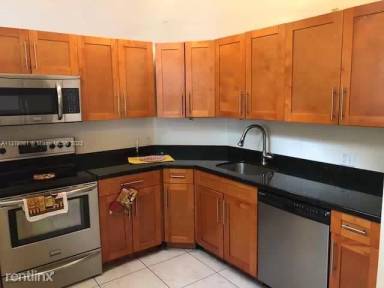 Main picture of 210 Maddy Ln