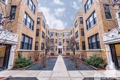 Main picture of 719-27 W Barry Ave