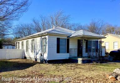 Main picture of 213 Donald St