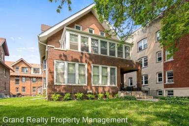 Main picture of 2736 Humboldt Ave S