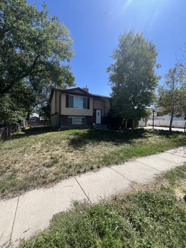 Main picture of 8271 S 1640 W