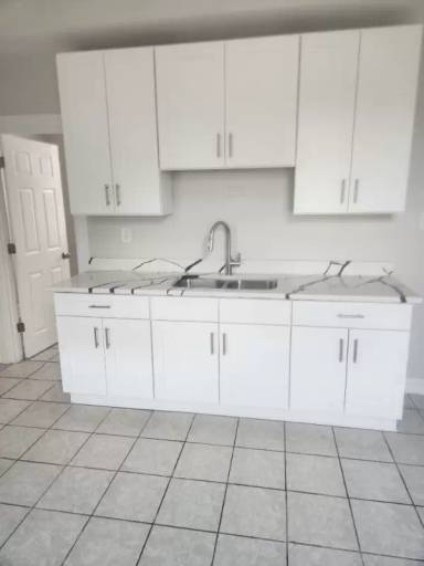 Main picture of 2326 S Homan Ave