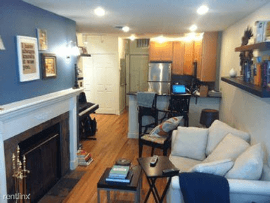 Main picture of 941 W Gordon Ter