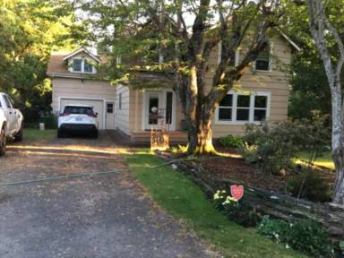 Main picture of 128 McClure Ln