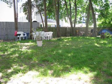 Main picture of 130 Deane St