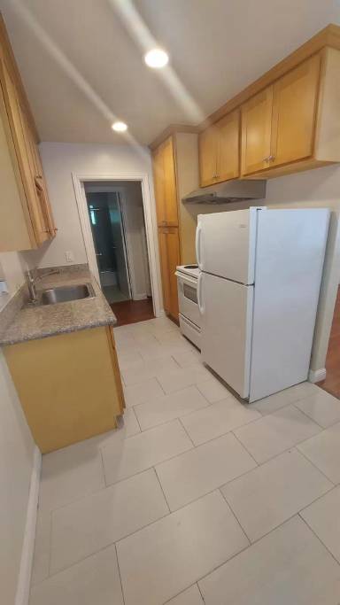 Main picture of 274 W California Ave