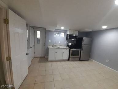 Main picture of 144 Webster St NE