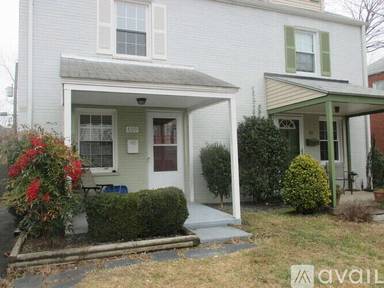Main picture of 409 S Wayne St