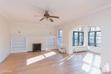 Main picture of 5857 N Kenmore Ave