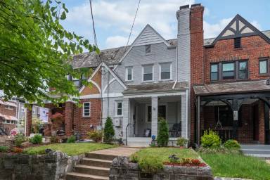 Main picture of 26 Gallatin St NW