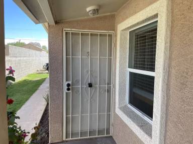 Main picture of 33 E Ruth Ave