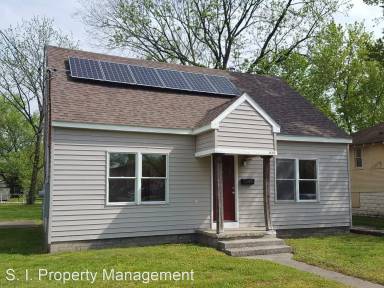 Main picture of 408 E College St