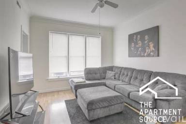 Main picture of 3040 N Ashland Ave