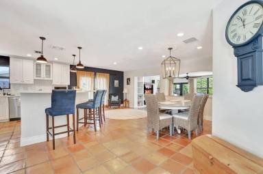 Main picture of 801 SW 5th St
