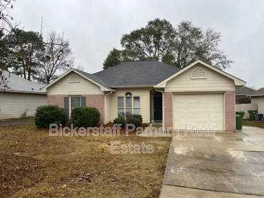 Main picture of 7096 Vinings Way
