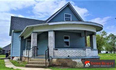 Main picture of 427 3rd Ave