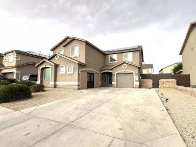 Main picture of 1028 Flyer Pl
