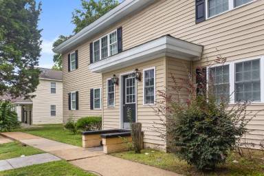 Main picture of 1415 Commerce Ave