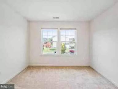 Main picture of 22 Watercourse Dr