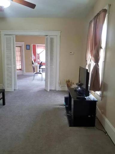 Main picture of 2041 Murray Hill Rd