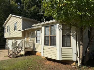 Main picture of 2332 Goodwood Dr SW