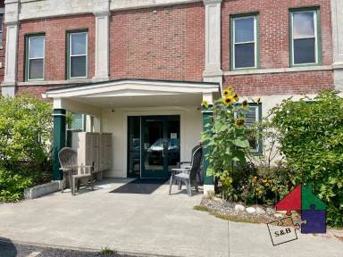 Main picture of 338 Highland Ave