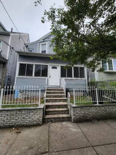 Main picture of 420 Harrison St