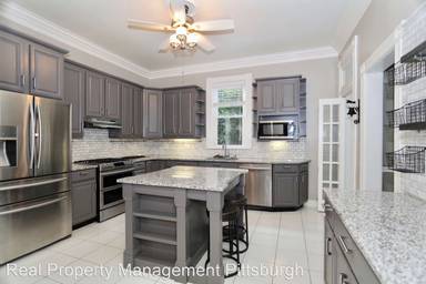 Main picture of 132 S Euclid Ave