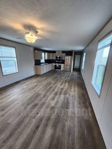 Main picture of 1901 1st St