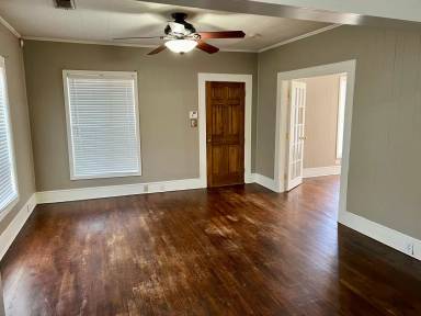 Main picture of 1507 Lamar Pl