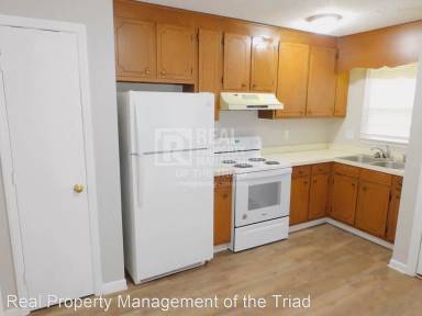 Main picture of 1726 Spry St