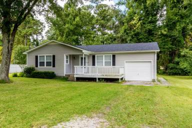 Main picture of 1527 Onslow Pines Rd