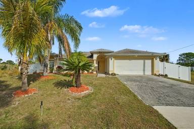 Main picture of 1175 Altamira St NW