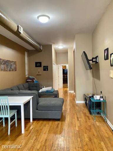 Main picture of 1340 N Dean St