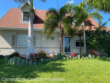 Main picture of 2536 SW 11th Pl