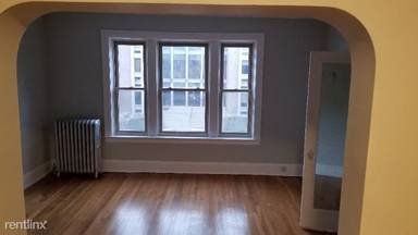 Main picture of 27 E Willis St