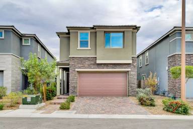 Main picture of 318 Wind Poppy St