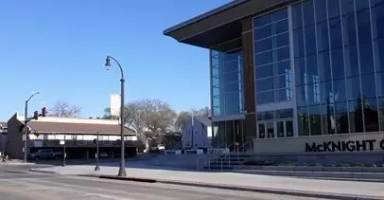 Main picture of 623 W University Ave