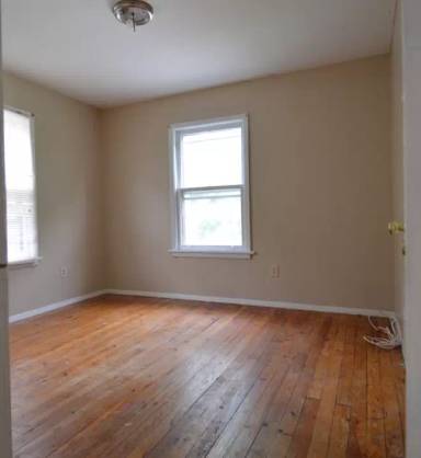 Main picture of 50 Sherwood Ave