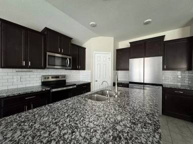 Main picture of 3138 Wigeon Way
