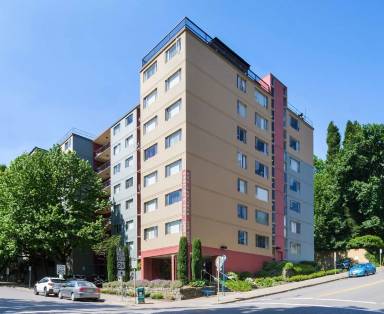 Main picture of 2020 Building