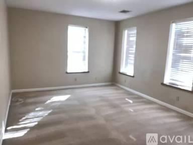 Main picture of 168 Main St